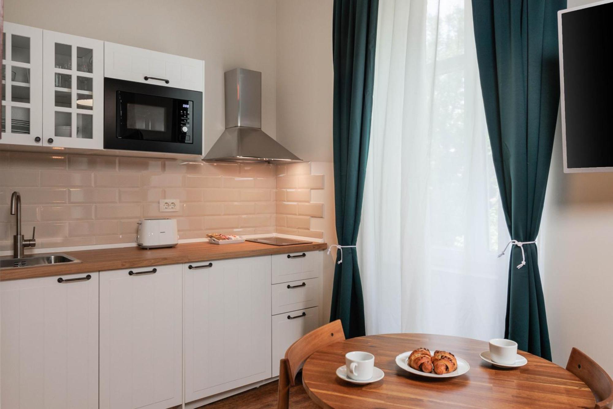 Photel Studio Apartments Crikvenica Exteriér fotografie